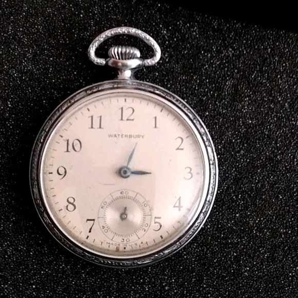 Waterbury pocket watch - Picture 1 of 2